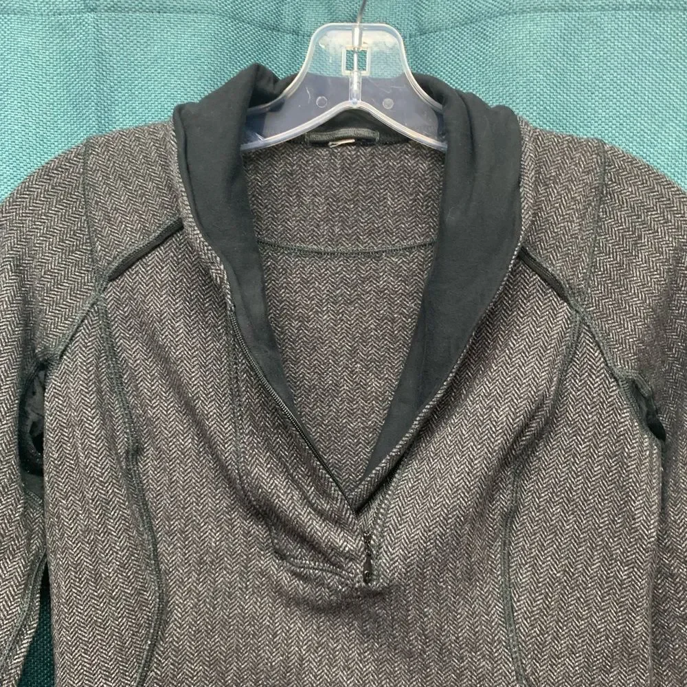Lululemon Think Fast Pullover in Heathered Herringbone Black Size 4